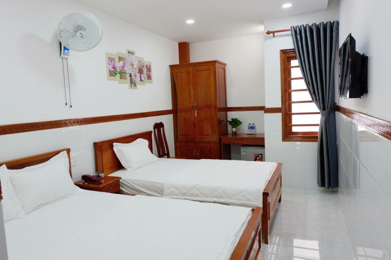 Thy Hung Legacy Hotel Туй Хоа Екстериор снимка