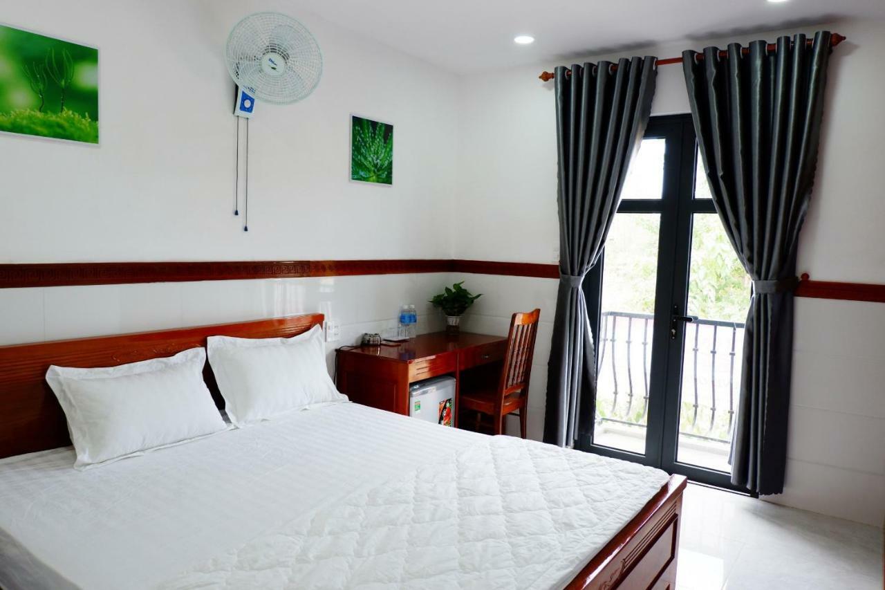 Thy Hung Legacy Hotel Туй Хоа Екстериор снимка
