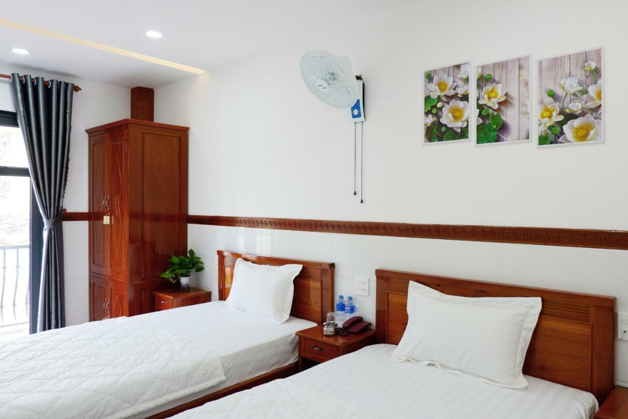 Thy Hung Legacy Hotel Туй Хоа Екстериор снимка