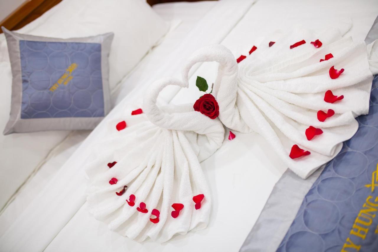 Thy Hung Legacy Hotel Туй Хоа Екстериор снимка
